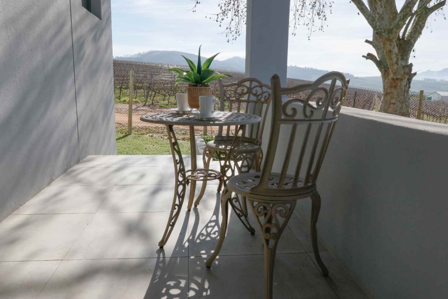 To Let 2 Bedroom Property for Rent in Vlottenburg Western Cape